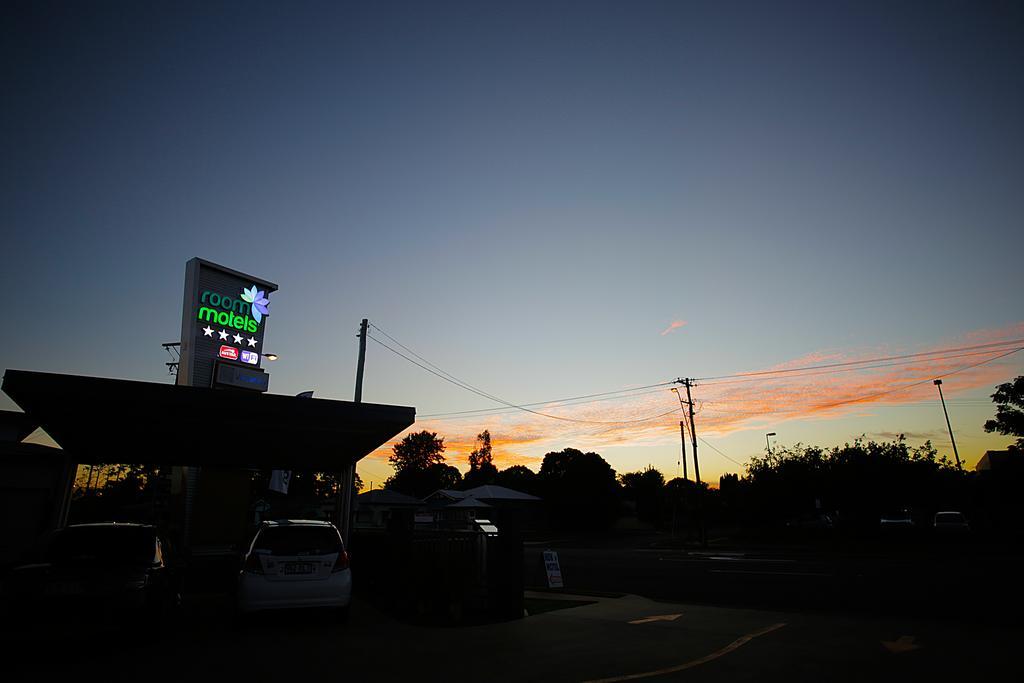 ルーム モーテルズ キンガロイ エクステリア 写真